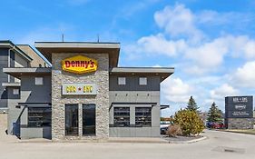 Sandman Hotel & Suites Calgary West